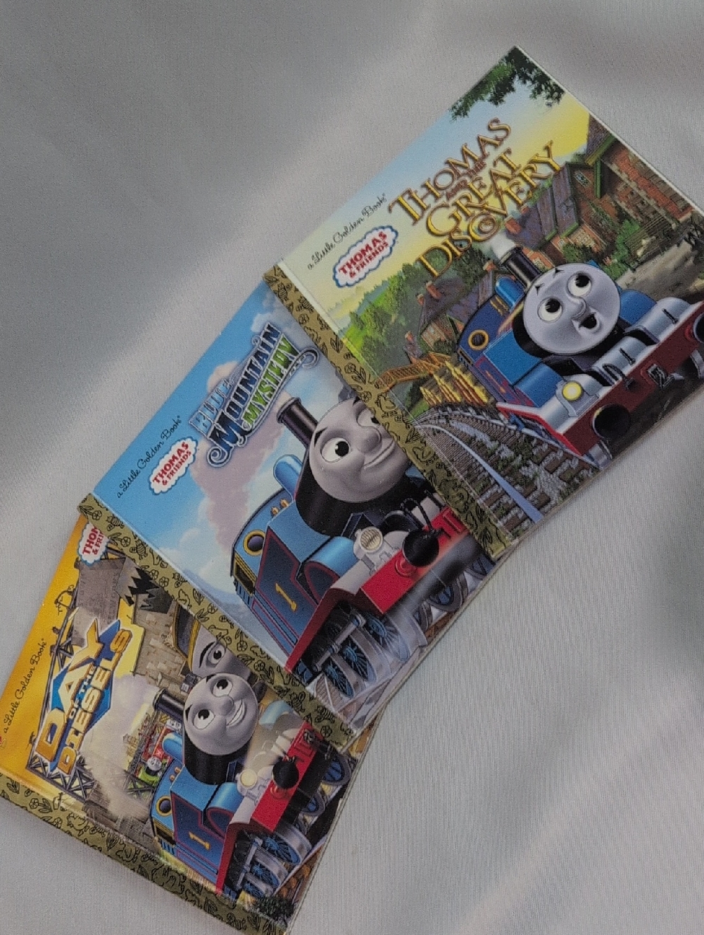 Thomas & Friends Colorful Thomas Train Storybook Set - Blue & Red